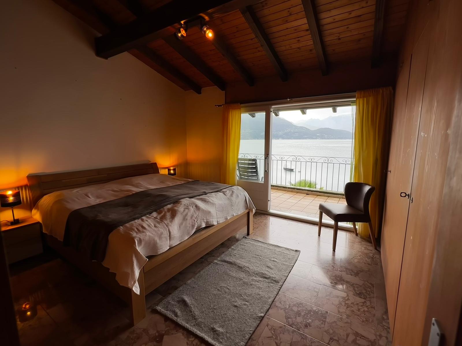 Schlafzimmer OG